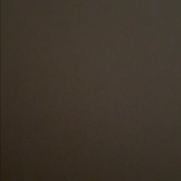 Profile Picture of Ashlee Senser (@ashleesenser) on Poshmark