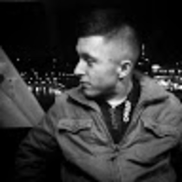 Profile Picture of Brandon Leidigh (@leidigh1) on Poshmark