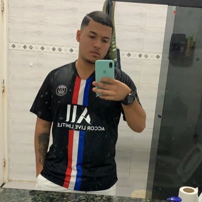 Profile Picture of Leo Pereira (@heyleopereira) on Twitter
