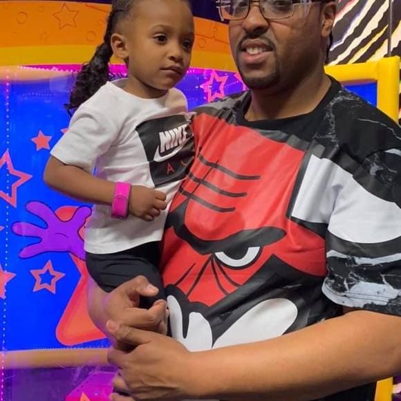 Profile Picture of Martin Martinez (@newyork183) on Poshmark