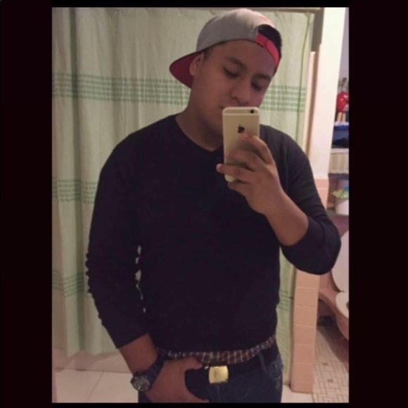 Profile Picture of Ivan Juárez (@juarez7i) on Poshmark