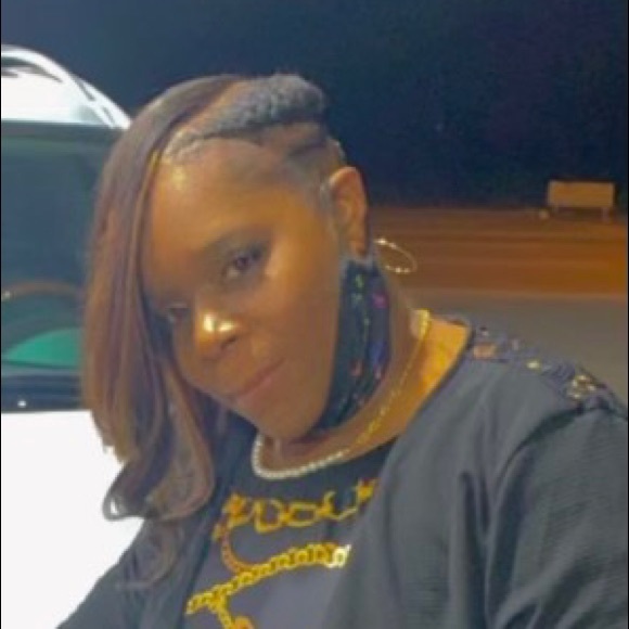 Profile Picture of Chaconia Burnett-king (@chaconia7) on Poshmark