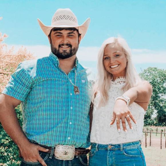 Profile Picture of Bradlie Crowley (@bradlieann) on Poshmark