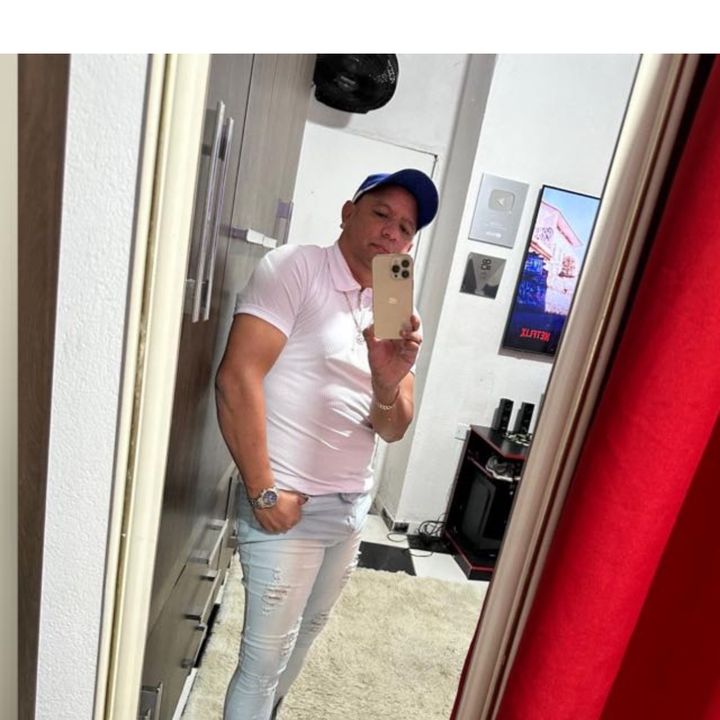 Profile Picture of luciano (@luciano.4446m) on Tiktok