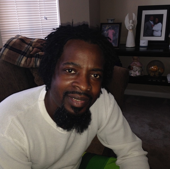 Profile Picture of Christopher Thomas (@bluthomas44) on Poshmark