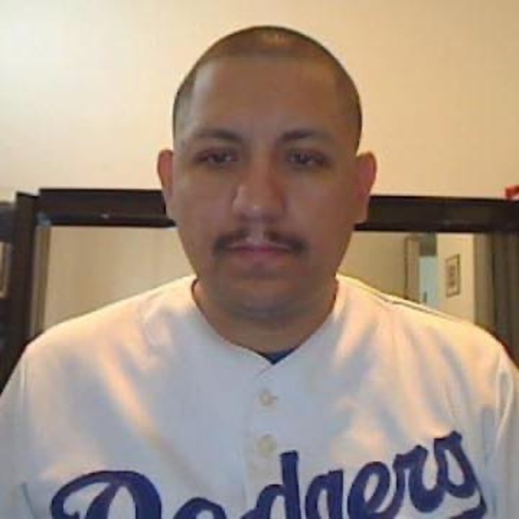 Profile Picture of Michael Pichardo (@cpichardo39) on Poshmark