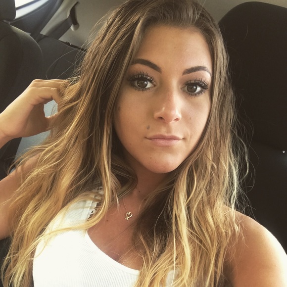 Profile Picture of Jordan Kruger (@jordan_kruger) on Poshmark