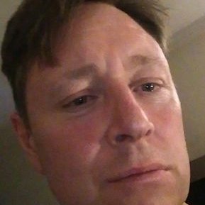 Profile Picture of Stephen Hoggarth (@ChakaKhanThighs) on Twitter