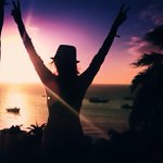 Profile Picture of Kathy Link (@tentopicsplot) on Instagram