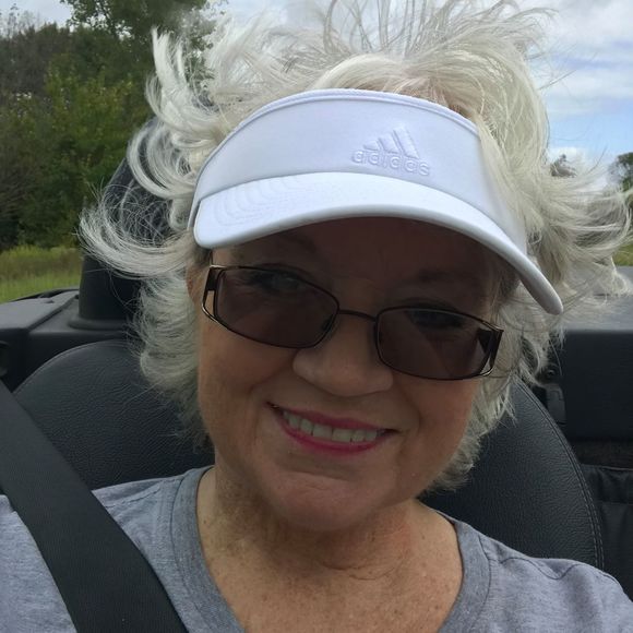 Profile Picture of Carol Conley (@carol_conley) on Poshmark