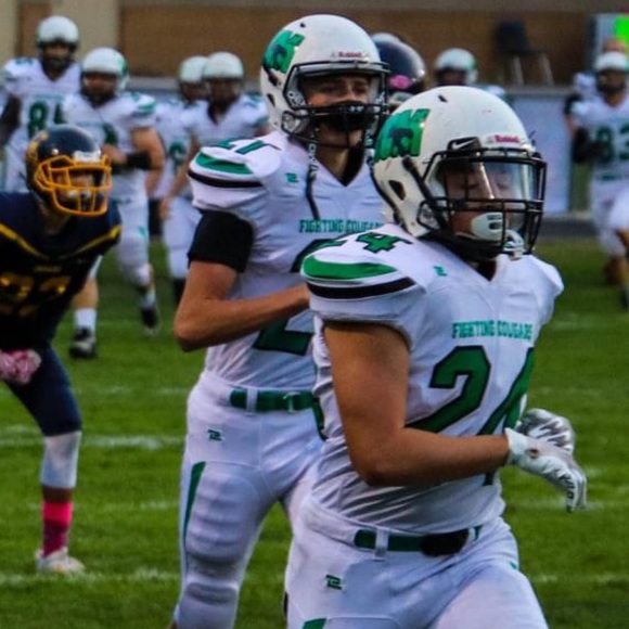 Profile Picture of Trey Claussen (@tj22claussen) on Poshmark