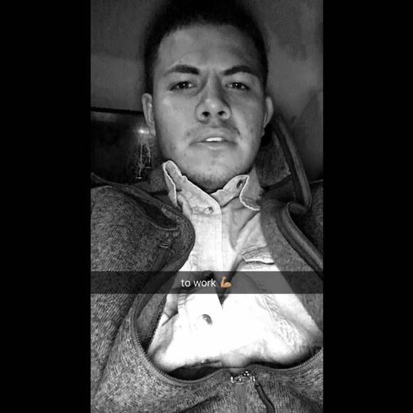 Profile Picture of Jorge Arreola (@jorge1993a) on Poshmark