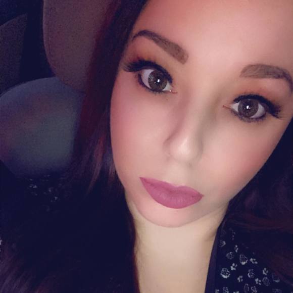 Profile Picture of Rachel Davidovics (@rad3489) on Poshmark