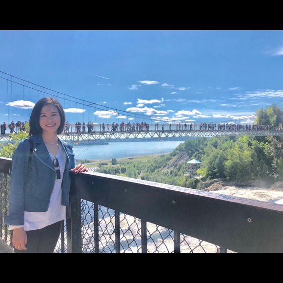 Hailan Guo - Poshmark Profile Picture of Hailan Guo (@hailanguo195) on Poshmark