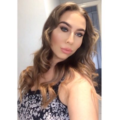 Profile Picture of Rachel_ (@RachelCummings2) on Twitter