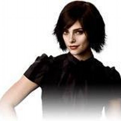 Profile Picture of Lucero Cullen (@LuceroAlice) on Twitter