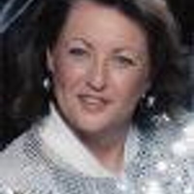 Profile Picture of Jeannie Larsen (@CrryU2Jesus) on Twitter