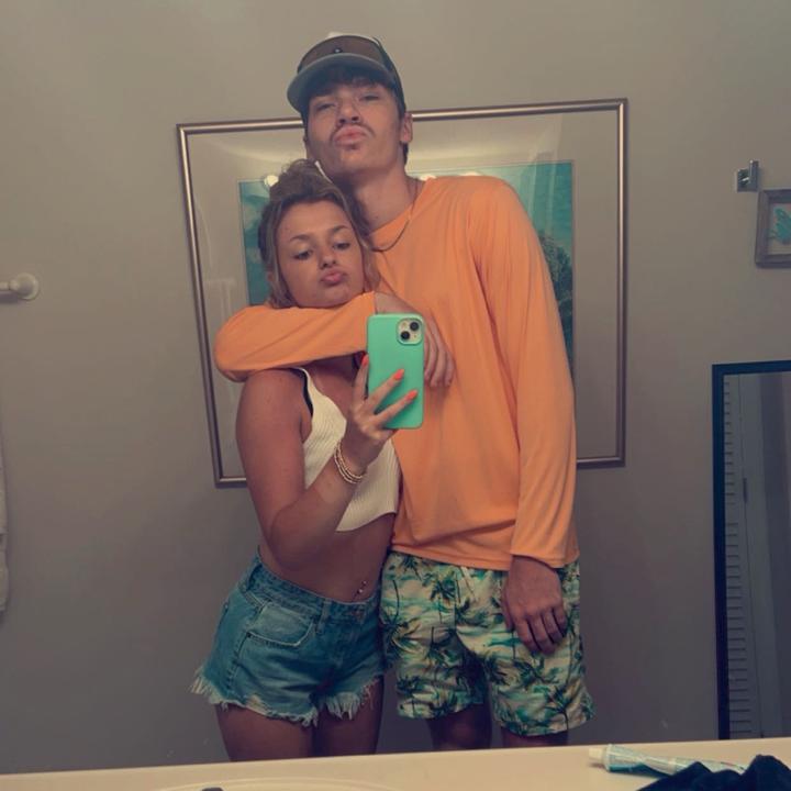 Profile Picture of lauren brewer (@@laurenbrewer_) on Tiktok