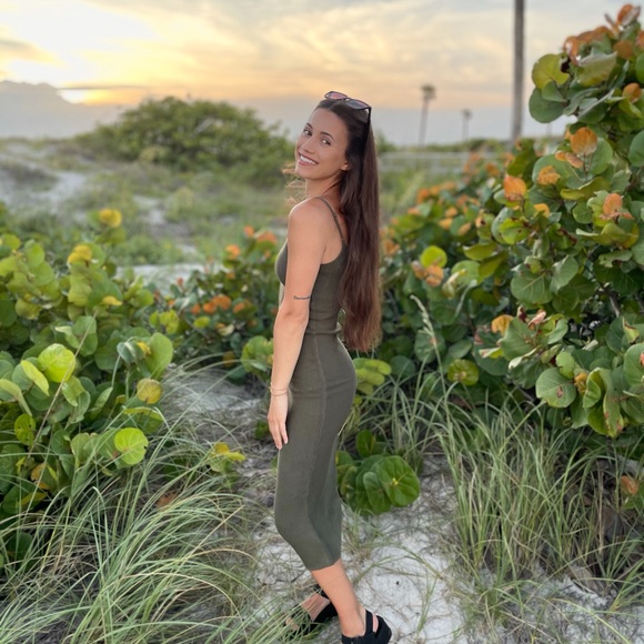 Profile Picture of Lauryn Liechty (@l_liechty) on Poshmark