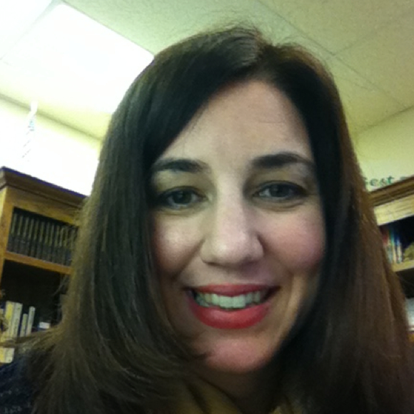Profile Picture of Robin Seale (@robinmayseale) on Poshmark