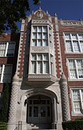 Profile Picture of Woodrow Wilson High School (Dallas)on Wikipedia