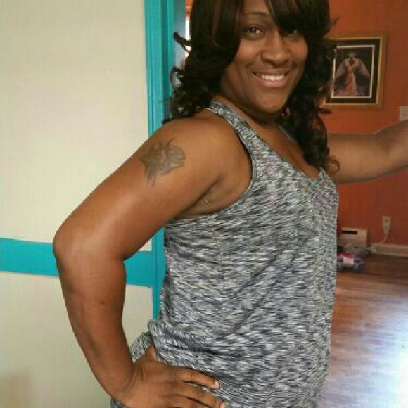 Profile Picture of Bernice Baines (@bbaines40) on Poshmark