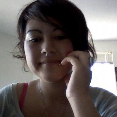 Profile Picture of Kim Edmonds (@dinosaurdollie) on Twitter