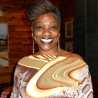 Profile Picture of Viola Kaye Smith (@ViolaKayeSmith) on Twitter
