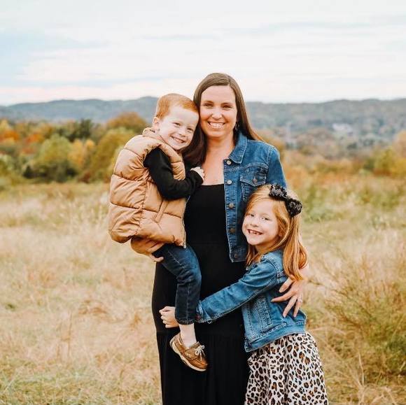 Profile Picture of Ashley Fichthorn (@ash4jc2002) on Poshmark