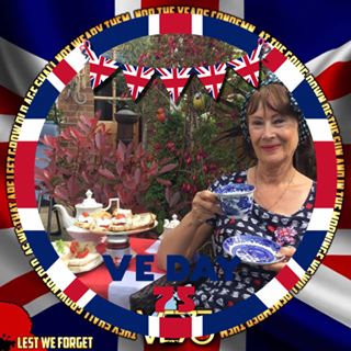 Profile Picture of Janet Halls (@janet.halls.39) on Facebook