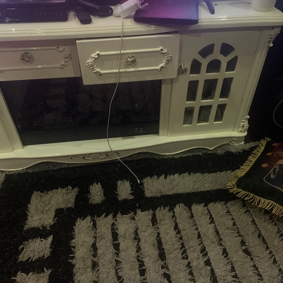 Profile Picture of Monica Andrew (@monicaandrew67) on Poshmark