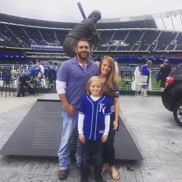 Profile Picture of Kari Kocer (@kbkocer605) on Poshmark