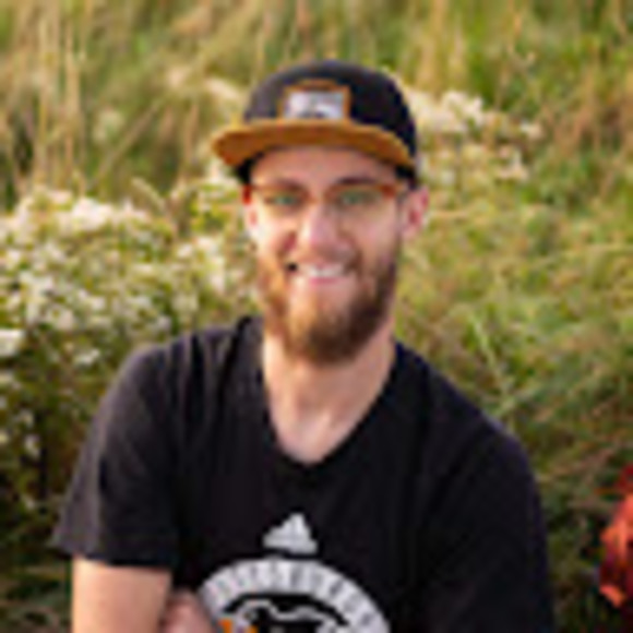 Profile Picture of David Van ryn (@mircdvr) on Poshmark