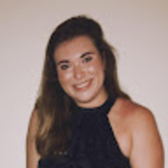 Profile Picture of Madeline Morris (@madmorr24) on Poshmark