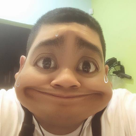 Profile Picture of Jomari Reyes (@jomar26) on Poshmark