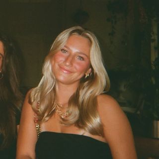 Profile Picture of Julie Miller (@julie_miller_) on Instagram