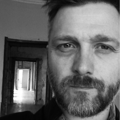 Profile Picture of DAVID R MADDOCKS (@MaddocksDave) on Twitter
