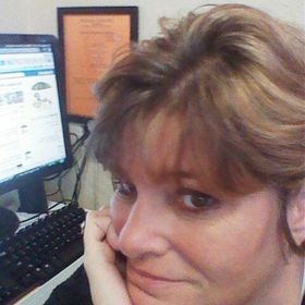 Profile Picture of Christine Holleman (@christine0106) on Pinterest