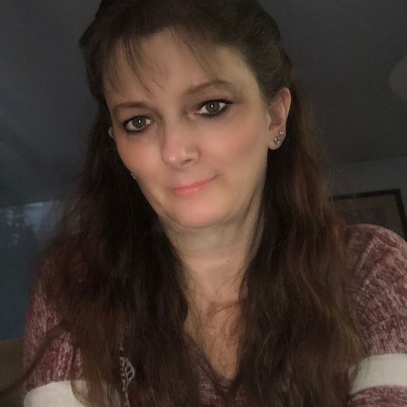 Profile Picture of Kimberly Shoemaker (@kshoemaker600) on Poshmark