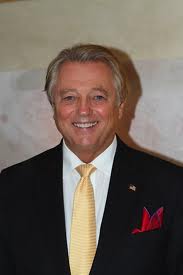 Profile Picture of Christopher Mitchumon Wikipedia
