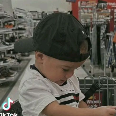 Profile Picture of Johnparedes (@johnparedes141) on Tiktok