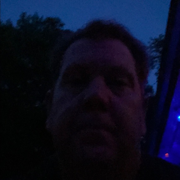 Profile Picture of Stuart Harris (@stuartharris) on Poshmark