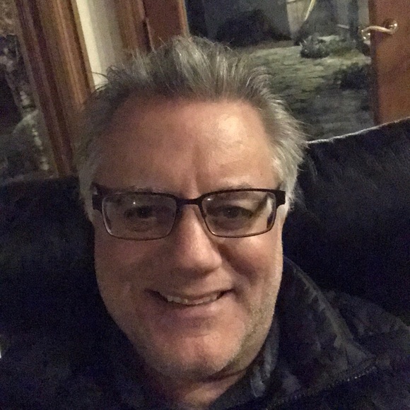 Profile Picture of Dennis Mirda (@mirdad) on Poshmark