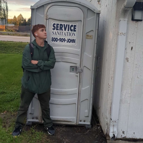 Profile Picture of Lucas Roman (@lucasroma) on Poshmark