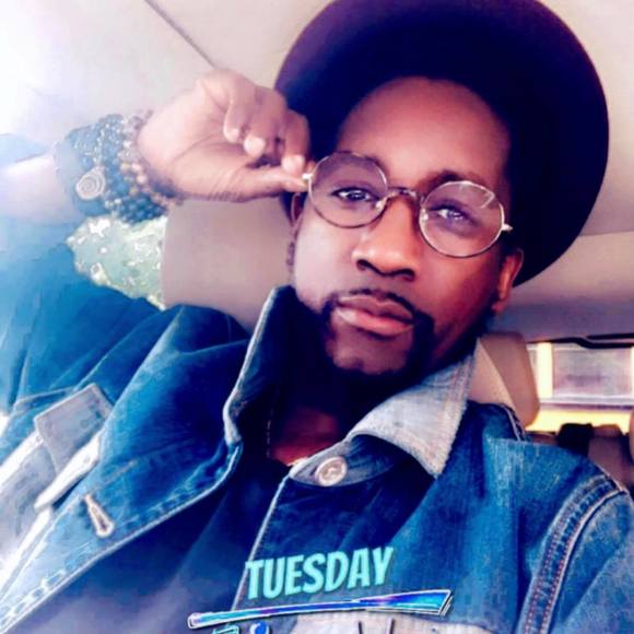 Profile Picture of Bobby Brown (@bobskyler) on Poshmark