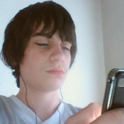 Profile Picture of Ben Robinette (@emolover986) on Twitter