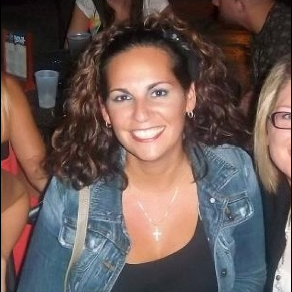 Profile Picture of Gina Shorthouse (@gbyrd106) on Poshmark