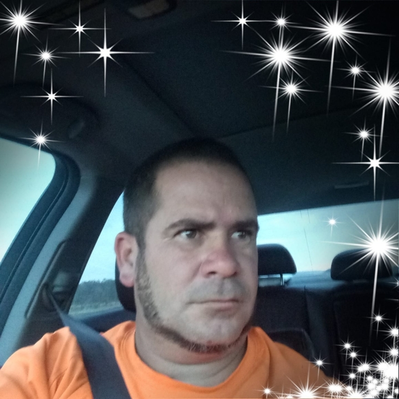 Profile Picture of Alberto Roque (@alberto_roque) on Poshmark