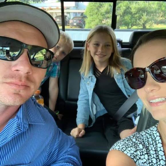 Profile Picture of Jenny Turland (@jennyturland) on Poshmark