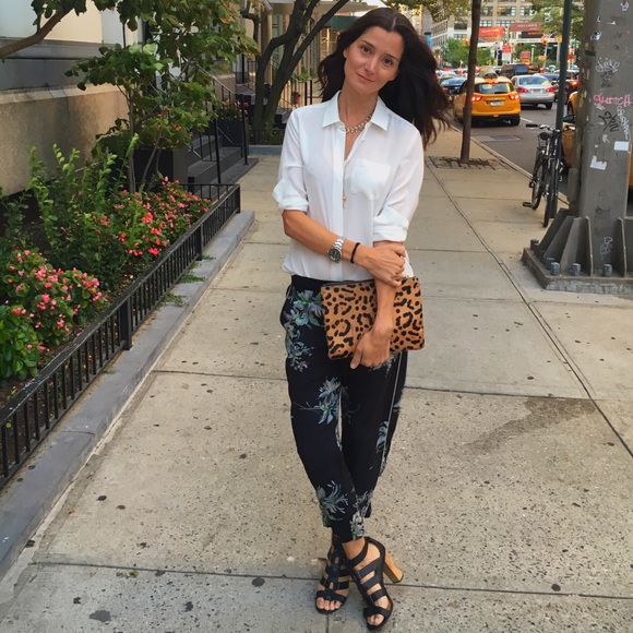 Profile Picture of Barbara Haley (@bcorreiahaley) on Poshmark